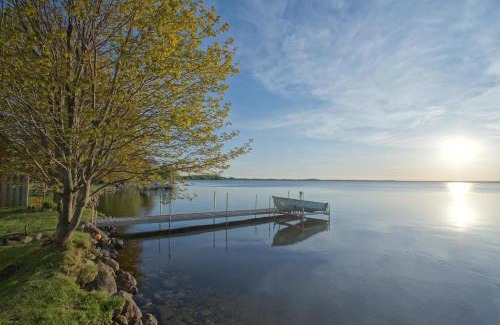 Moran House | Family-Friendly Sunset Breeze with Scenic Views
