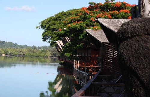Port Vila Resort | Tranquil Sunset Bungalows Resort in Beautiful Vanuatu