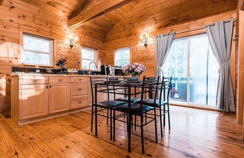 Belgrade Apartment | Sunset Chalet: Scenic Views with Private Hot Tub Experience