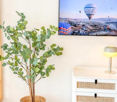 Memmingen Apartment | Experience the Sunset Club: Cozy Studio with Balcony & Parking