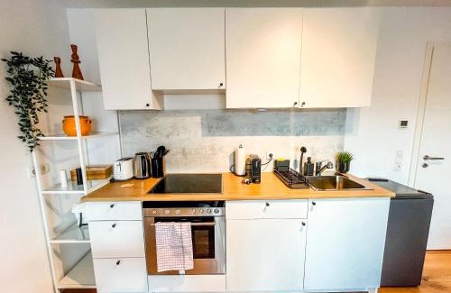 Memmingen Apartment | Guest Rated: 9.7 - theSunset Club Studio with Balcony