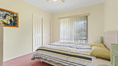 Hawks Nest House | Pet-Friendly Sunset Cottage – Rated 9/10 by Guests
