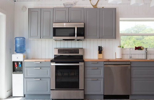 Hartswell House | Oceanfront Retreat at Sunset Cove with Kayaks & Great Views