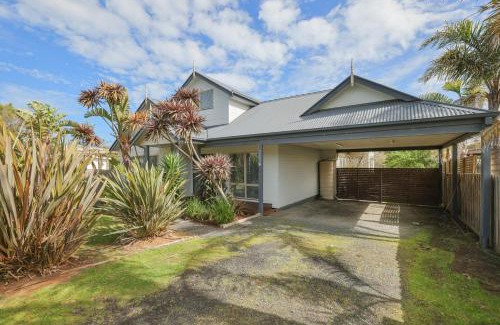Sunset Strip House | Sunset Cove Hideaway
