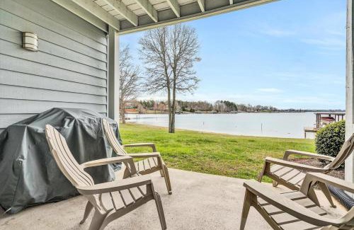 Huddleston House | Discover Sunset Cove: Family-Friendly with Pool Access