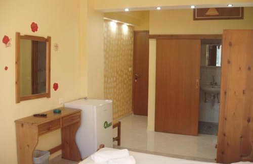 Livadia Bed & Breakfast | Enchanting Sunset Crete: Rated 8.4 with Delicious Breakfast