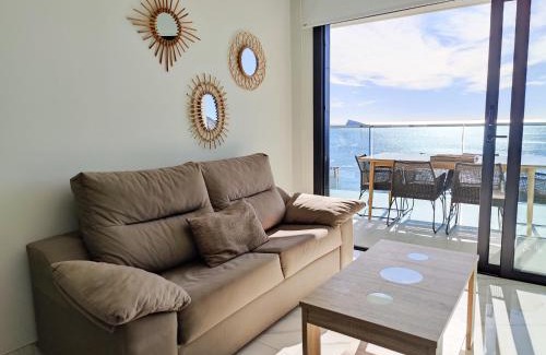La Nucia Apartment | Oceanfront Sunset Drive Apartment with Pool & Hot Tub