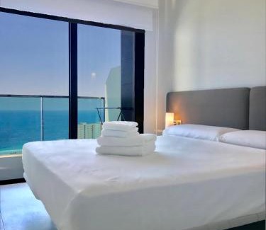 Cala Apartment | Oceanfront Getaway at Sunset Drive Vistas Magicas