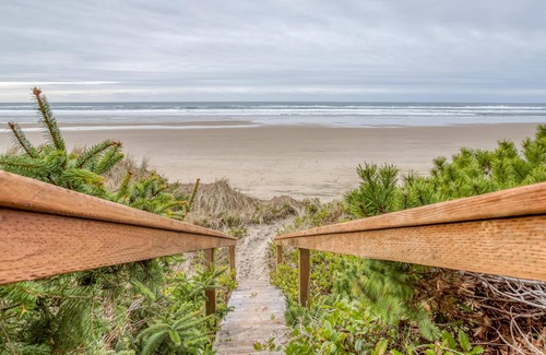 Waldport House | Sunset Edge Of The Continent