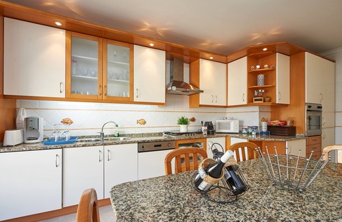 Ericeira Apartment | Elevate Your Stay at Sunset Ericeira Lifestyle - Guest Rated 9.8