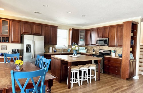 Marble Falls House | Unforgettable Sunset Escape with Kayaks and Jet Ski Access