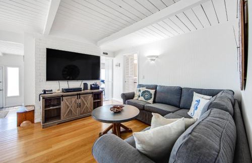 Bodega Bay House | Pet-Friendly Sunset Escape: Family-Focused Getaway