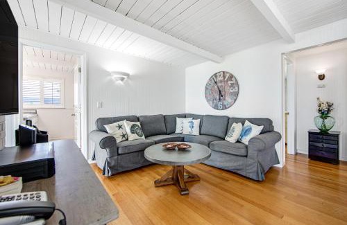 Bodega Bay House | Pet-Friendly Sunset Escape: Family-Focused Getaway