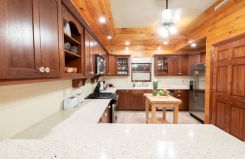 Northwest Point Condo | Unforgettable Ocean View Stay at Lighthouse Point Condo