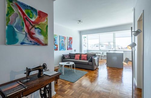 Leixões Apartment | Inviting Sunset Guest Home - 4-Star Stay with Family Amenities