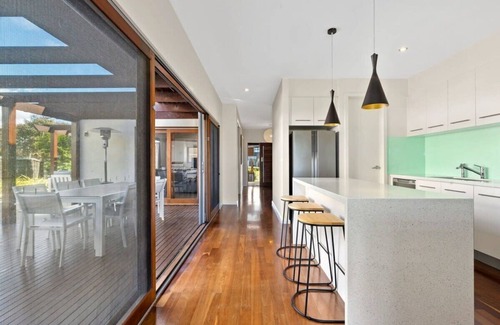 Connewarre House | Relaxing Beach and Golf Retreat with Spa & Ocean Views