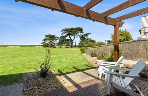 Connewarre House | Relaxing Beach and Golf Retreat with Spa & Ocean Views
