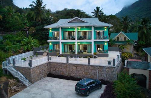 Beau Vallon Apartment | Family-Friendly Sunset Haven Villa: Guest Rated 10/10