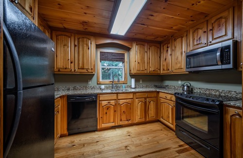 Mentone Cabin | Relaxing Retreat at Sunset Hill, Mentone - Pet Friendly Stay