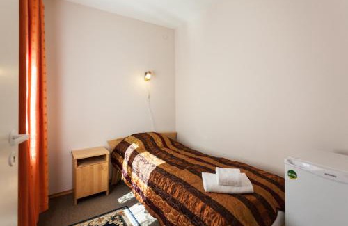 Jurmala Hotel | Oceanfront Escape at Sunset Hotel: Pet-Friendly & Scenic Views