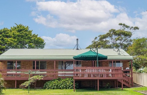Culburra Beach House | Sunset House: Family-Friendly Getaway with Great Amenities