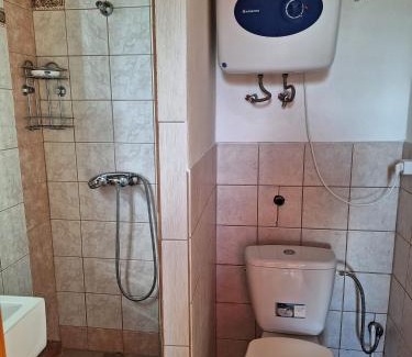 Banka House | Pet-Friendly Sunset House Bungalow in Piestany