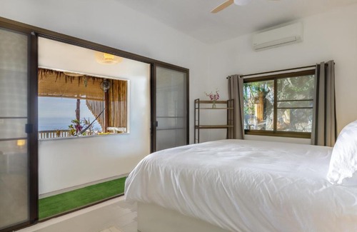 Haad Yao Villa | Cozy Sunset House: Two Bedrooms with Oceanfront Views