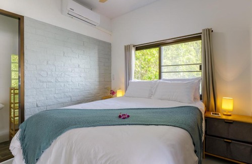 Haad Yao Villa | Cozy Sunset House: Two Bedrooms with Oceanfront Views