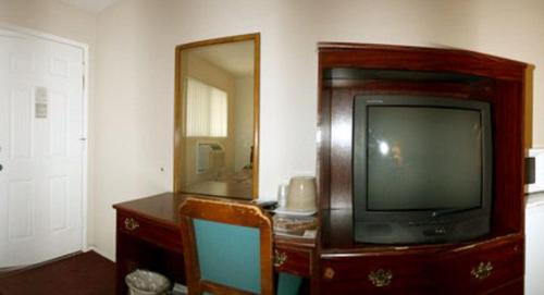 West Sacramento Hotel | Family-Friendly Stay at Sunset Inn and Suites West Sacramento
