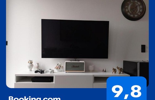 Kallithea Apartment | Oceanfront Bliss at Sunset Kallithea - Rated 9.6/10!