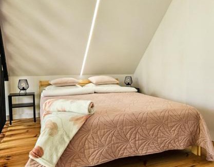 gmina Liniewo House | Charming Sunset Kaszuby: Pet-Friendly with Hot Tub & Kitchen