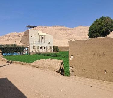 Luxor Apartment | Sunset Mirage