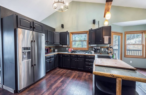 Bailey House | Unforgettable Sunset Mountain Retreat Near Red Rocks