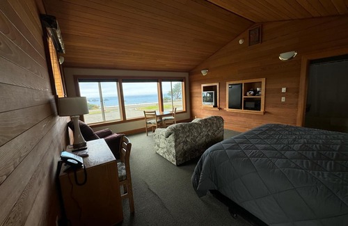 Bandon Hotel | Inviting Sunset Oceanfront Lodging with Pool and Spa