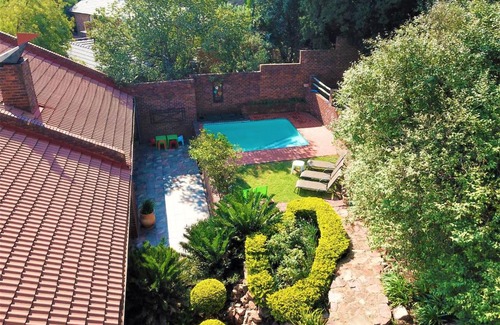 Greater Johannesburg Metropolitan Area House | Serene Oasis at Sunset on Silver - 4-Star Retreat in Jhb