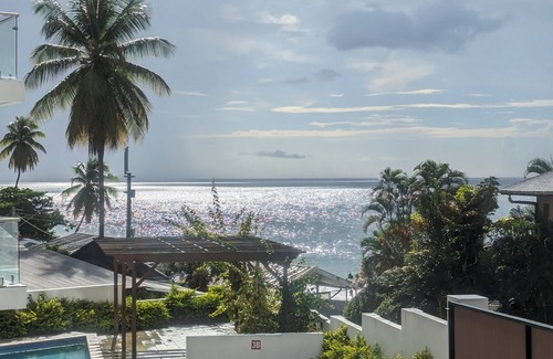 Black Rock Apartment | Sunset on the ocean