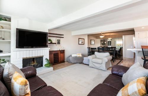 Hermosa Beach House | Discover Family-Friendly Comfort at Sunset Palace Hotel