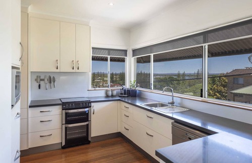 Yamba Apartment | Ocean View Sunset Penthouse - Guest Rated 10/10 Stay