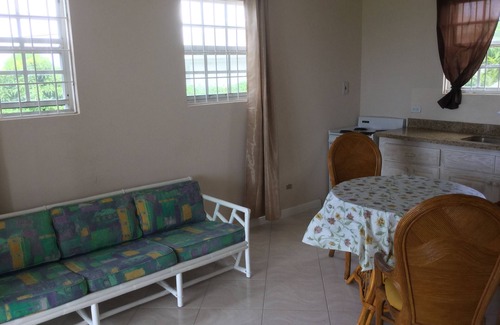 Trents Apartment | Relax at Sunset Point Apartment 2 for Your Next Getaway