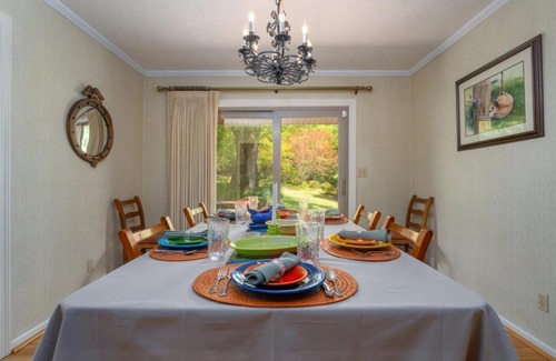 Penrose House | Family-Approved Stay at Sunset Ranch Over Crab Creek