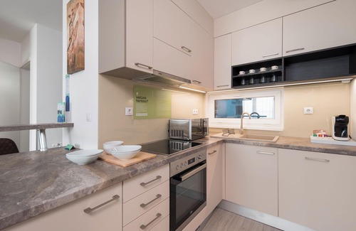 Fonyod Apartment | Ocean View Escape at Sunset Resort - Rated 9/10 for Comfort