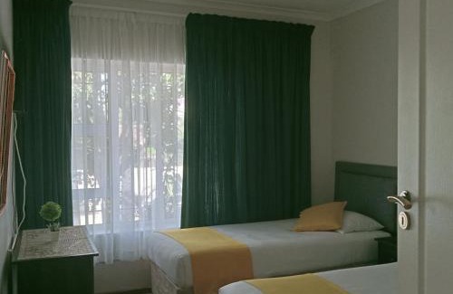 Humewood House | Sunset Retreat Guesthouse