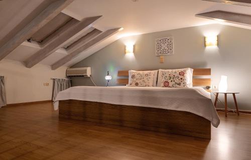 Zalongo Apartment | Pet-Friendly Sunset Riza: 4-Star Stay with Top Reviews