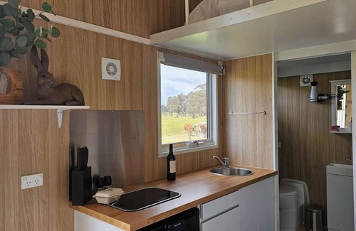 Myrtle Creek House | Sunset Sanctuary by Tiny Away