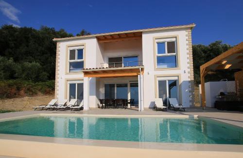 Kavvadades Villa | Tranquil Sunset Sea View Villa 8 with Pool & Kitchen