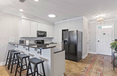 Dadeville Apartment | Relaxing Retreat at Sunset Serenity on Lake Martin