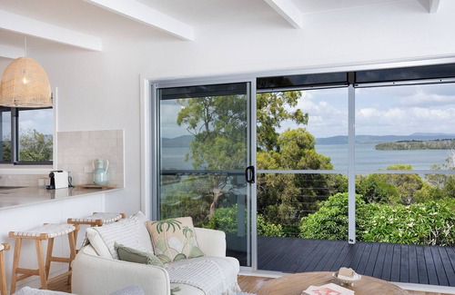 Green Point House | Sunset Shores - Between the ocean and the lake and far from the madding crowd