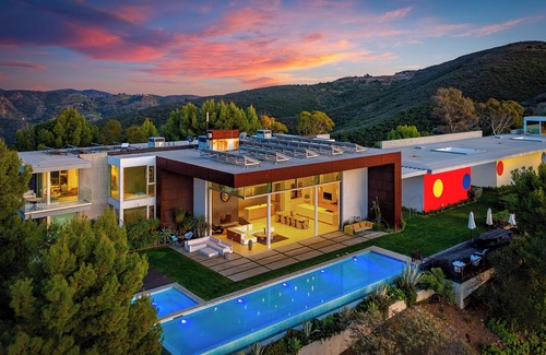 Malibu House | Sunset Shores Malibu Pool Gym Panoramic Views
