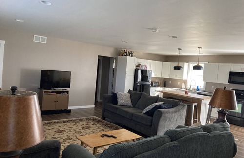 Kingsbury County House | Relax at Sunset Shores on Lake Thompson - Guest Rated 10/10