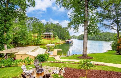 Jacksons' Gap House | Pet-Friendly Retreat at Sunset Slough for Your Family Getaway